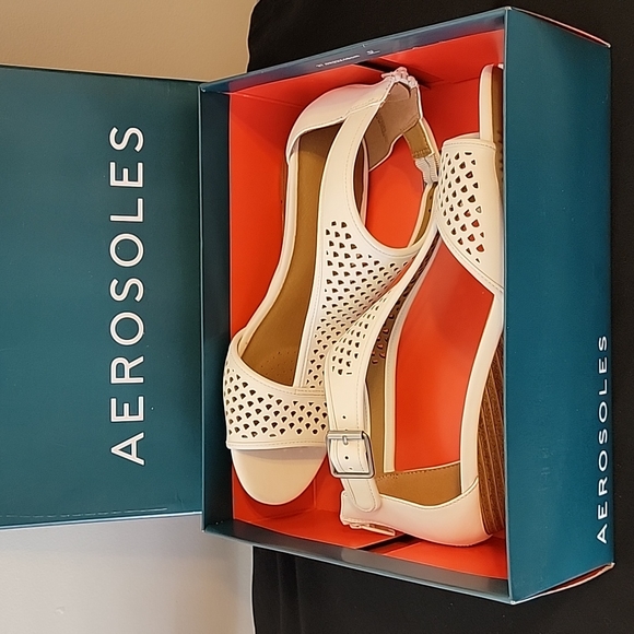 NWT! NIB! Aerosoles Wedge Sandal 8W WIDE WIDTH BRAND NEW - Picture 8 of 9